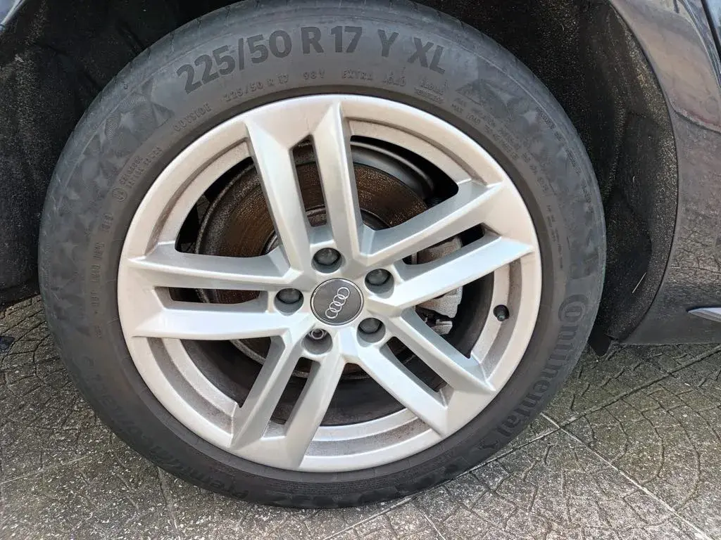 Audi A4 Avant 2.0 TDi Business Line S-line 30