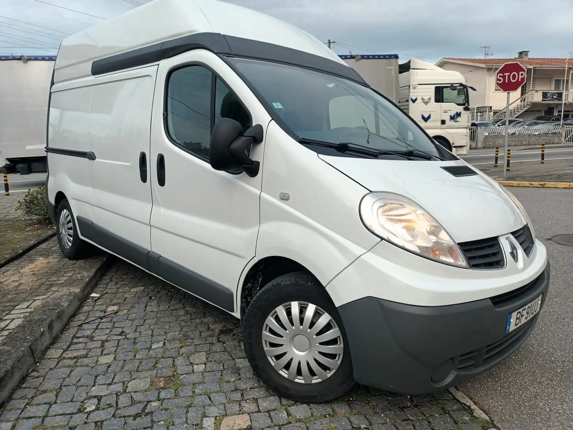 Renault Trafic 2.0 dCi L2H2 1.2T90 3