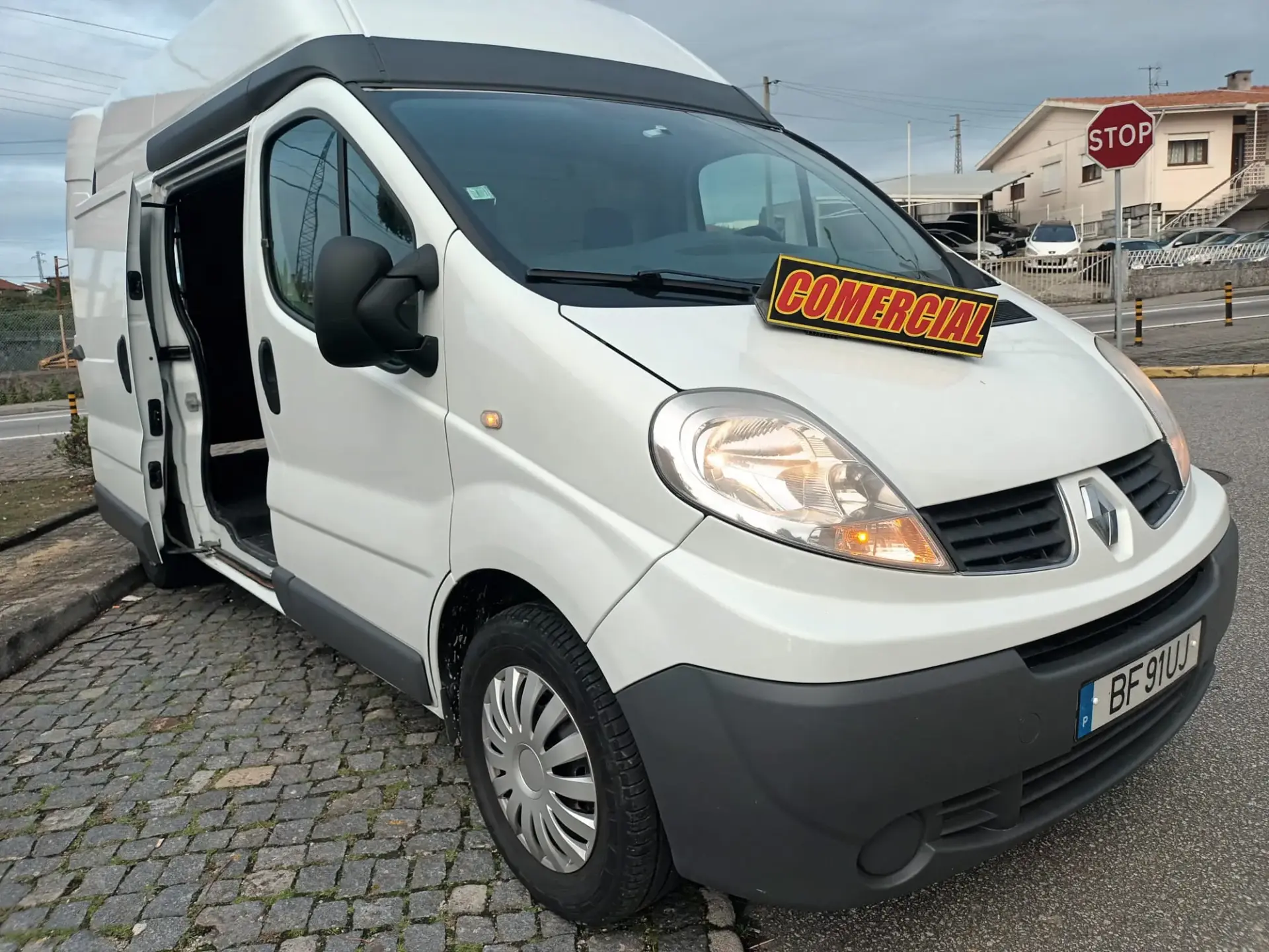 Renault Trafic 2.0 dCi L2H2 1.2T90 5