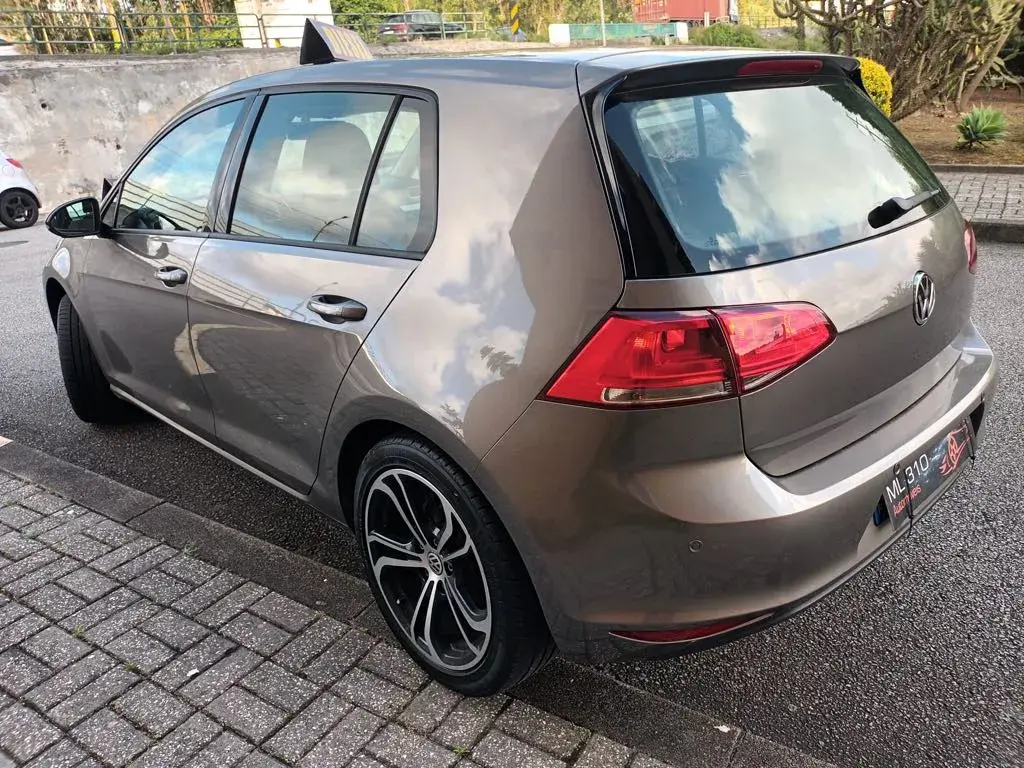 Volkswagen Golf 1.6 TDi Confortline 2
