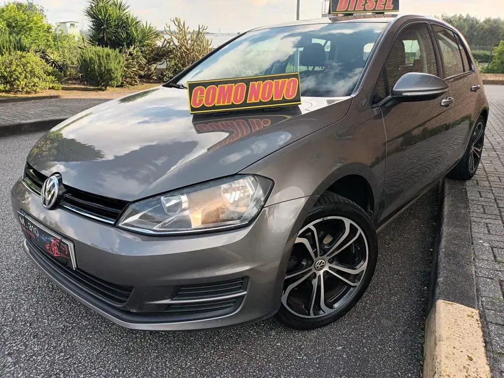 Volkswagen Golf 1.6 TDi Confortline 3