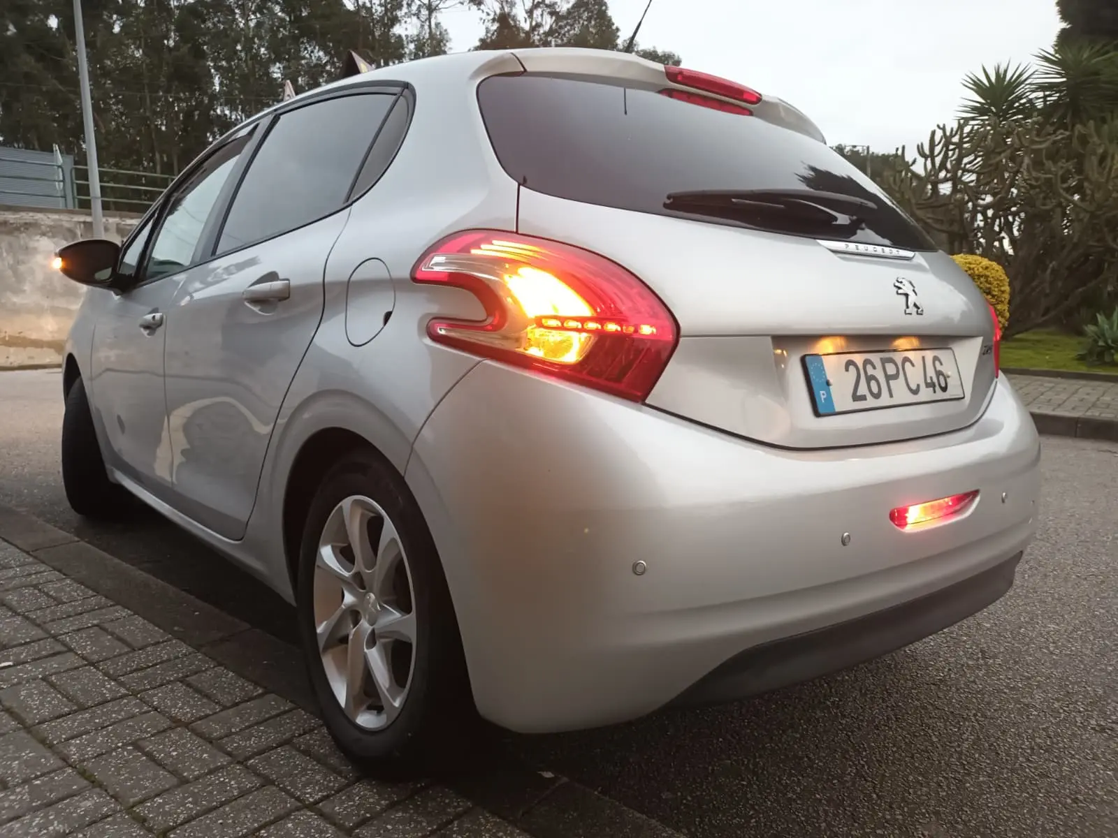 Peugeot 208 1.2 PureTech Active 5