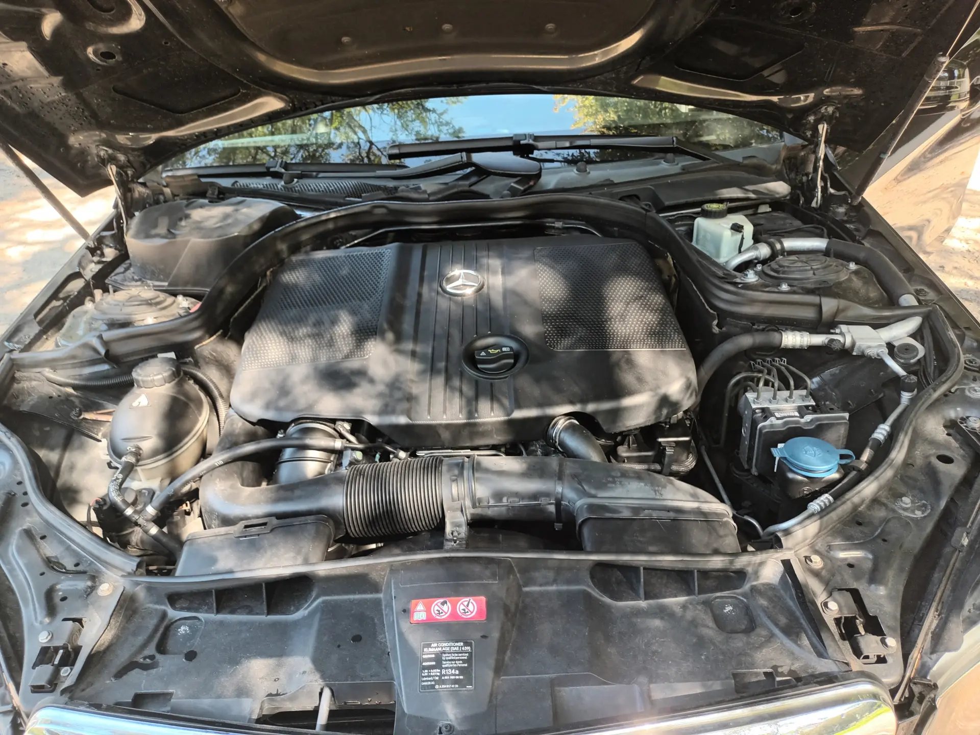 Mercedes-Benz E 200 BlueTEC Avantgarde Auto 22