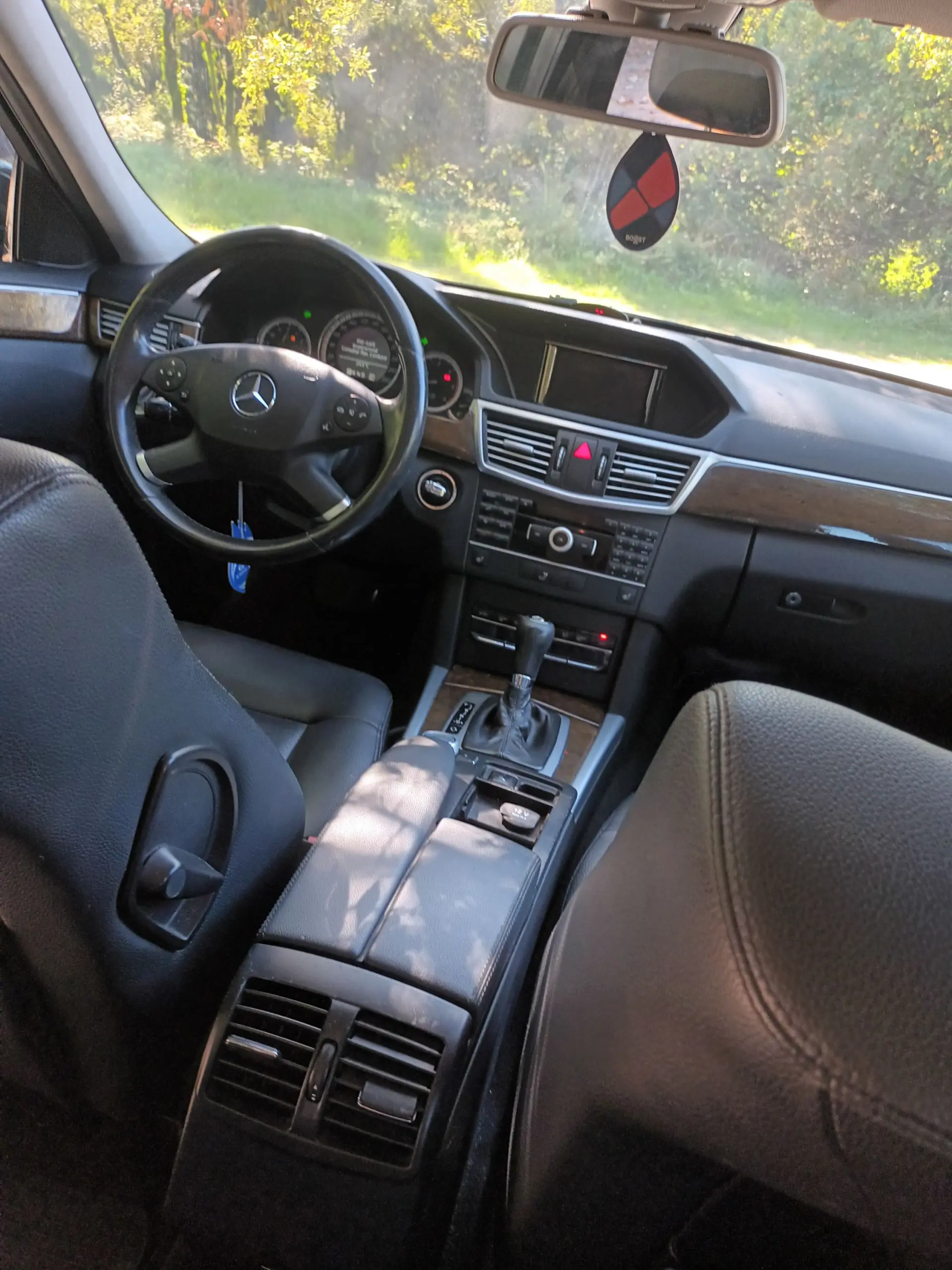Mercedes-Benz E 200 BlueTEC Avantgarde Auto 13