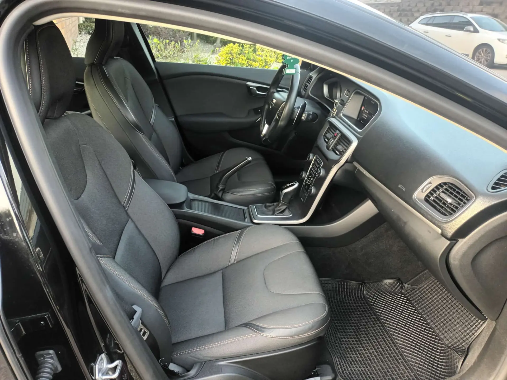 Volvo V40 Cross Country 2.0 D3 Geartronic 23