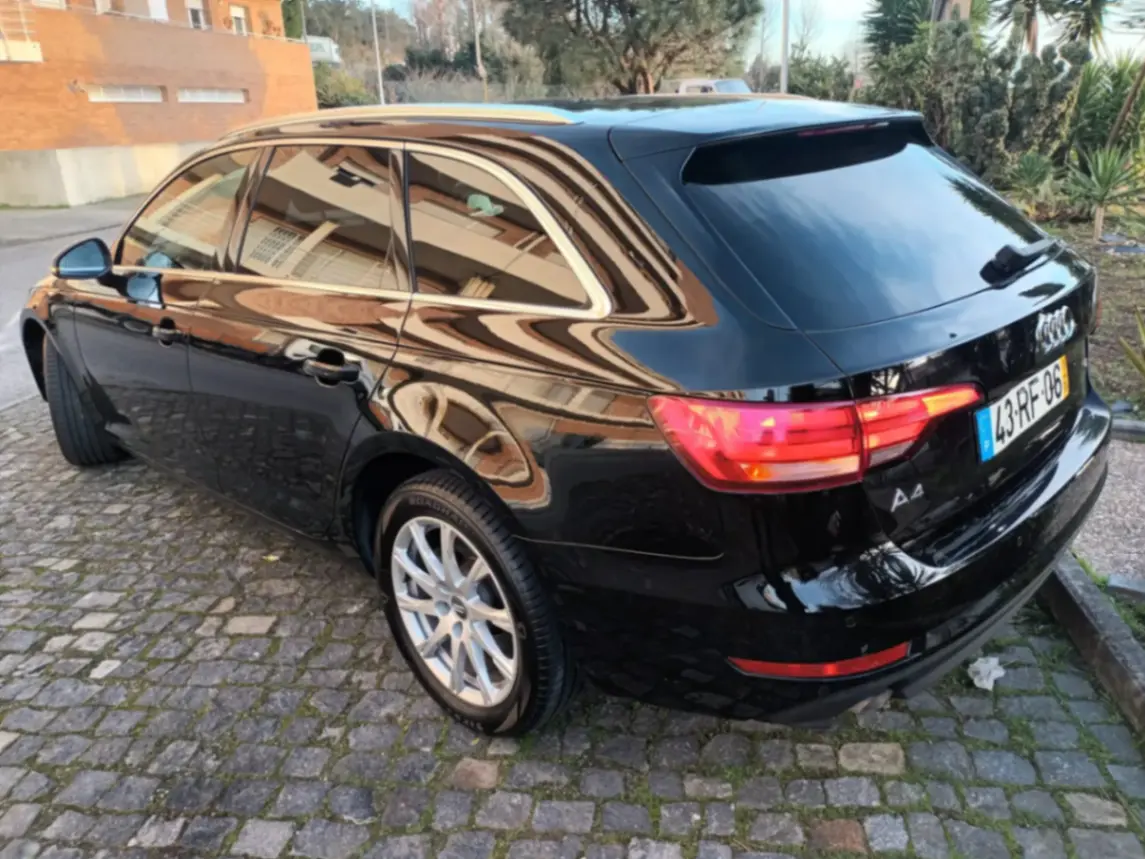 Audi A4 Avant 2.0 TDI Advance 8