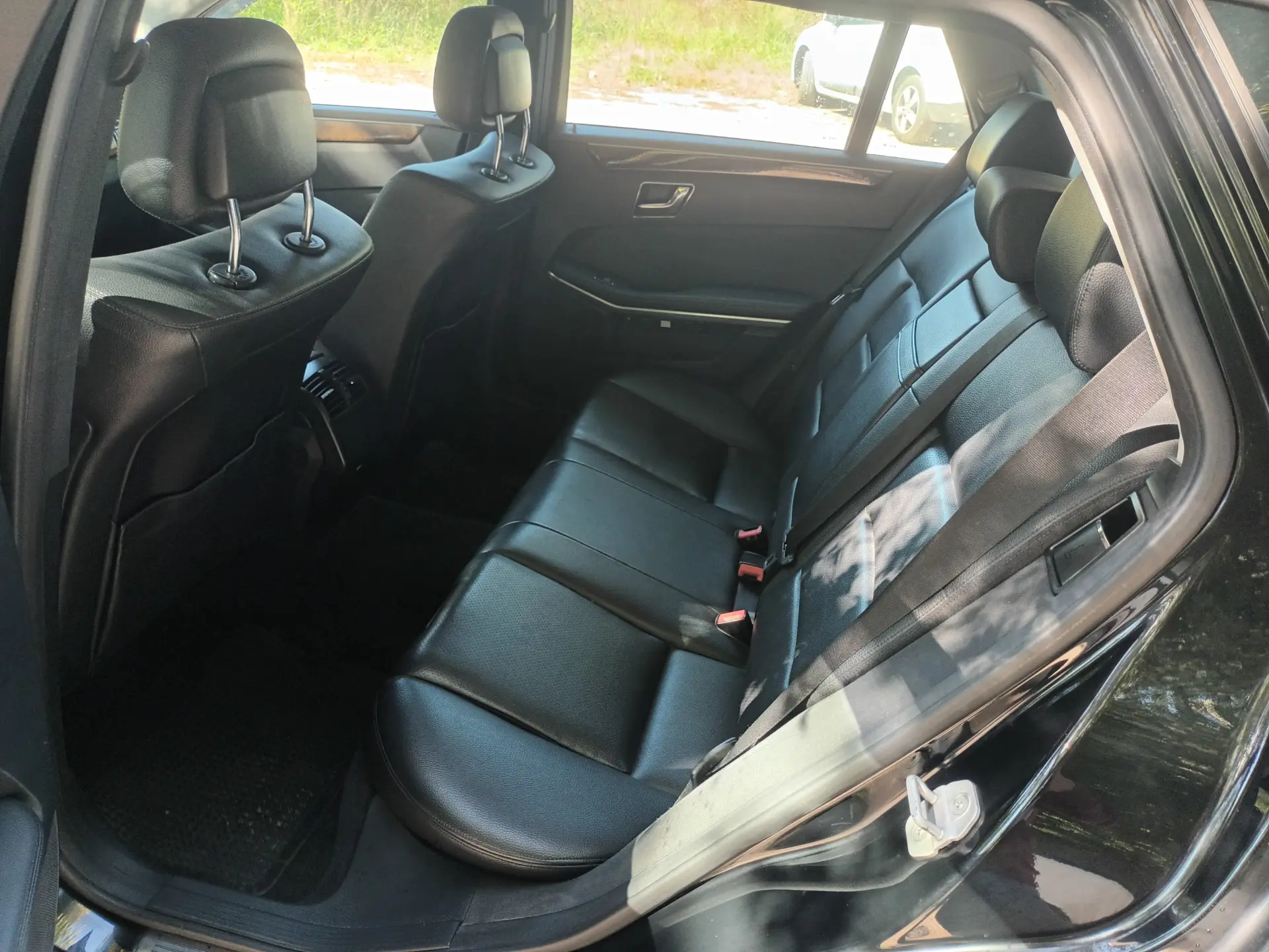 Mercedes-Benz E 200 BlueTEC Avantgarde Auto 8