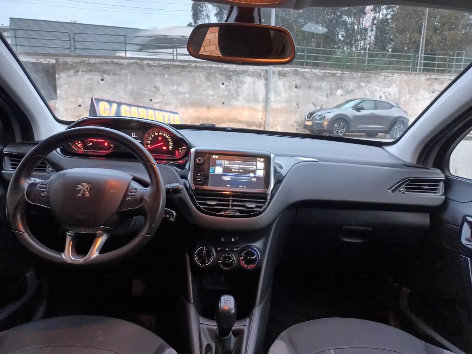 Peugeot 208 1.2 PureTech Active 13