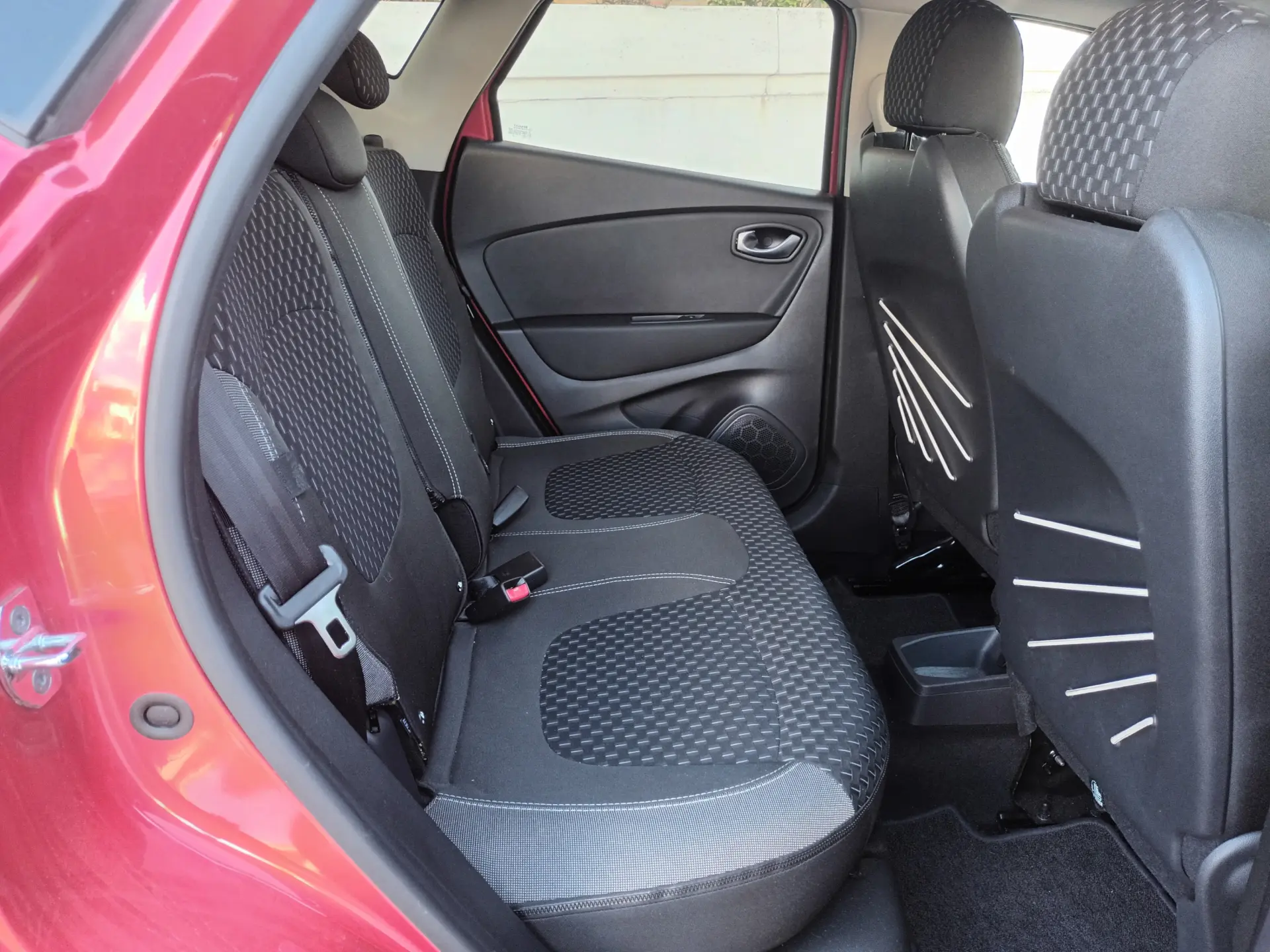 Renault Captur 1.0 TCe Exclusive 12