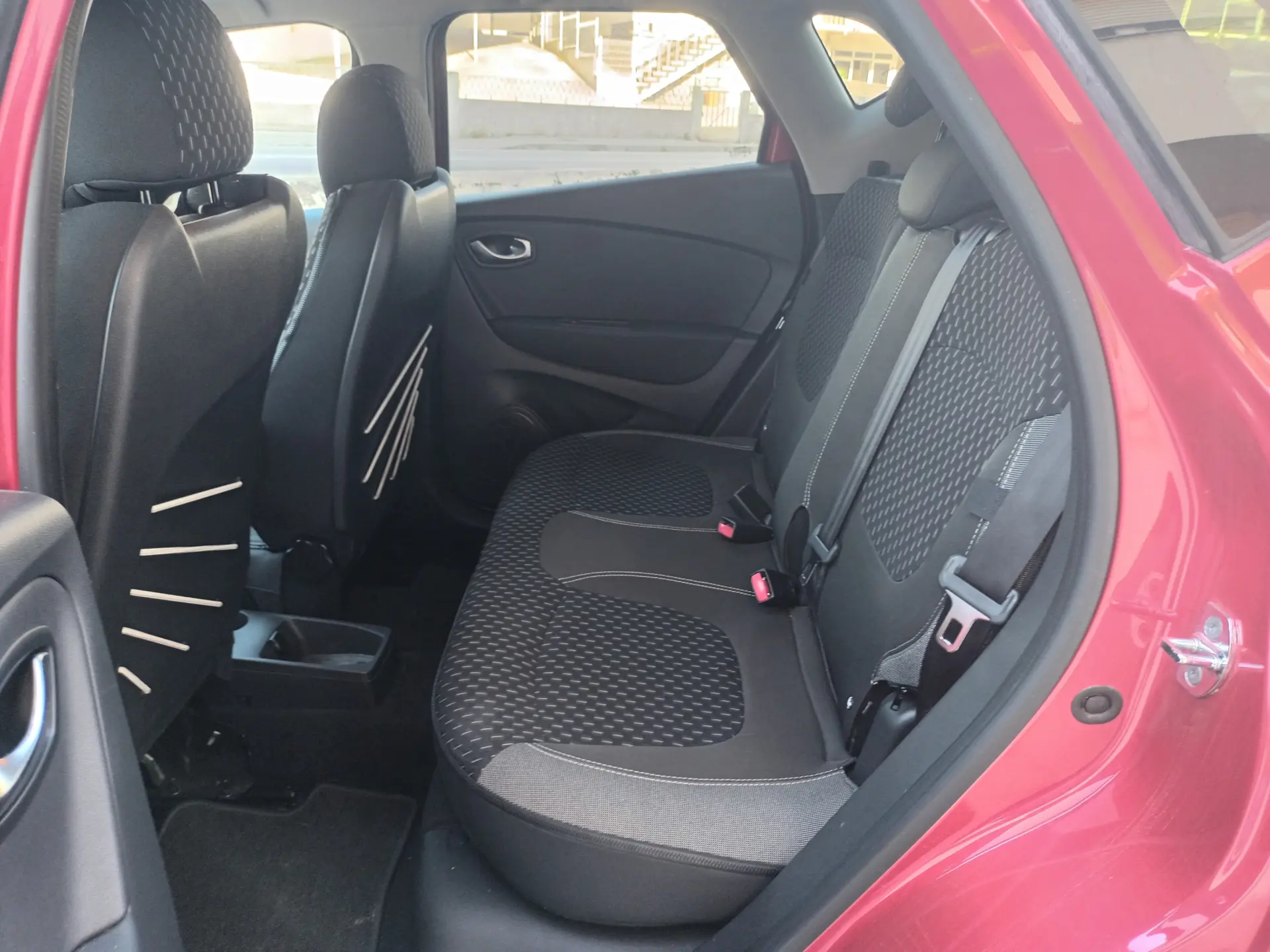 Renault Captur 1.0 TCe Exclusive 10