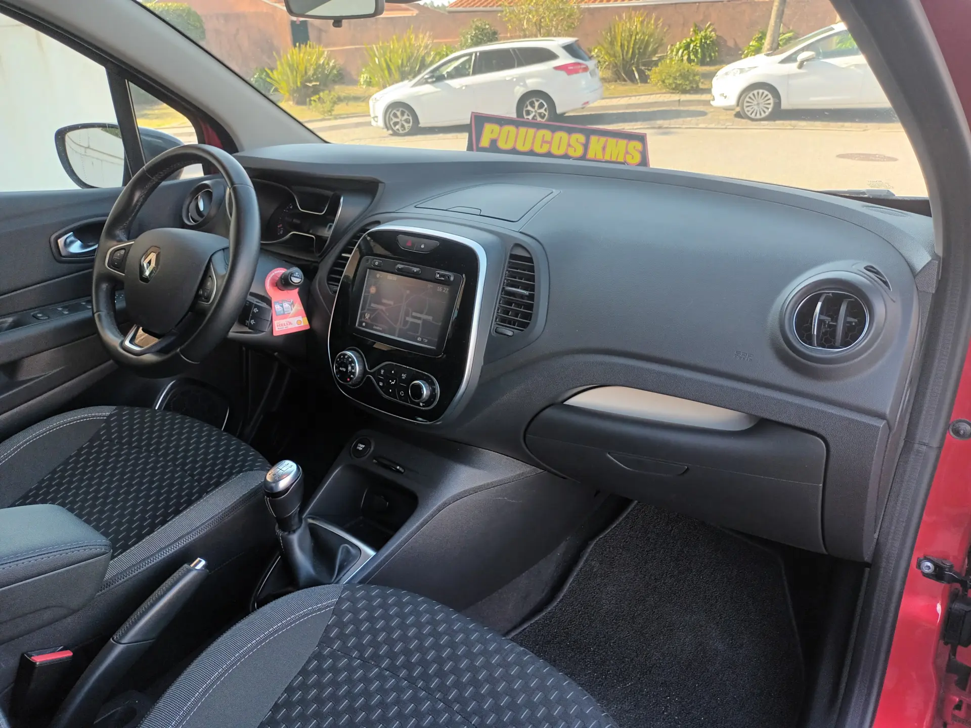 Renault Captur 1.0 TCe Exclusive 15