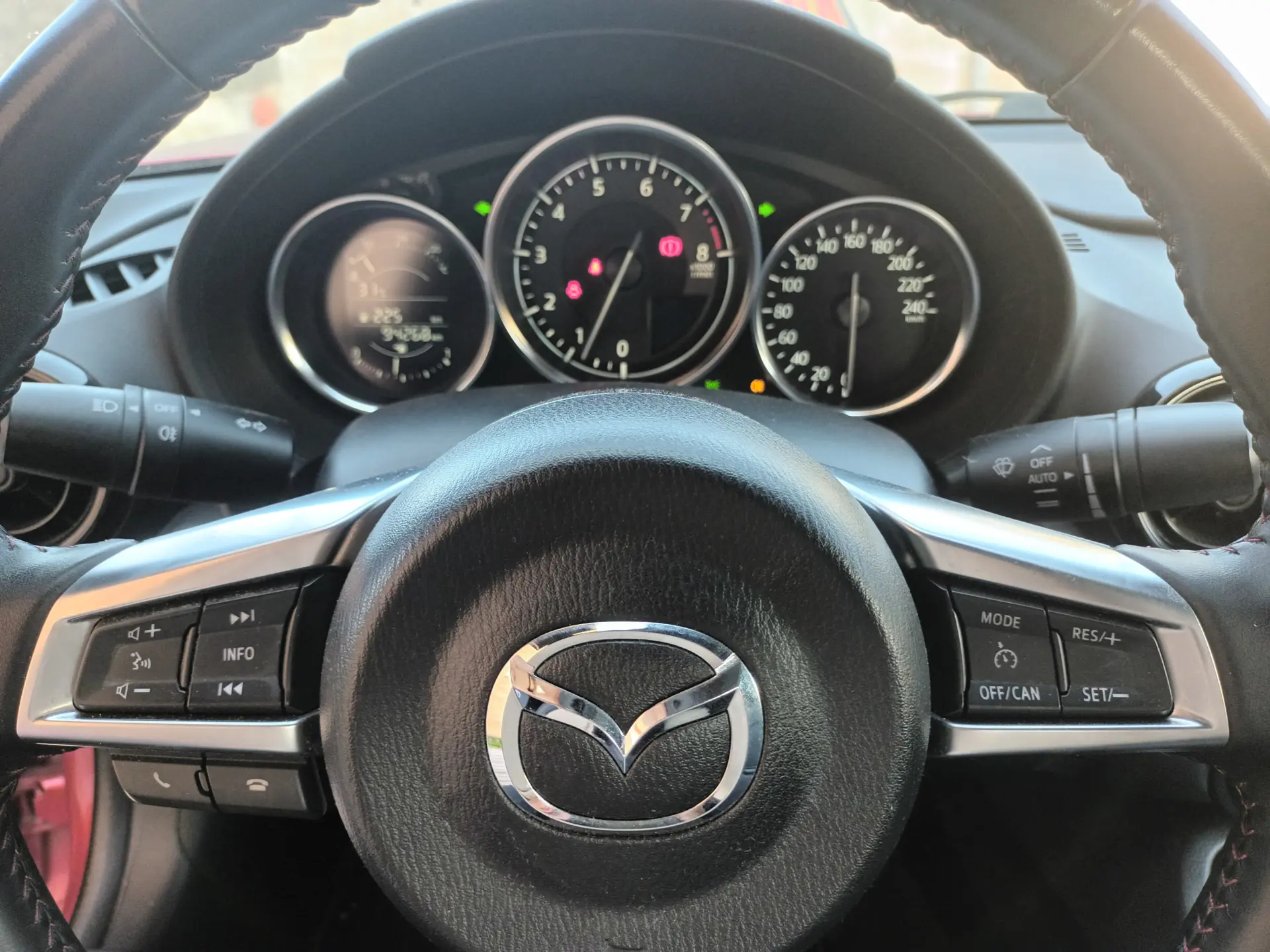 Mazda MX-5 MZR 1.5 RF Sky.Evolve HS Navi 24
