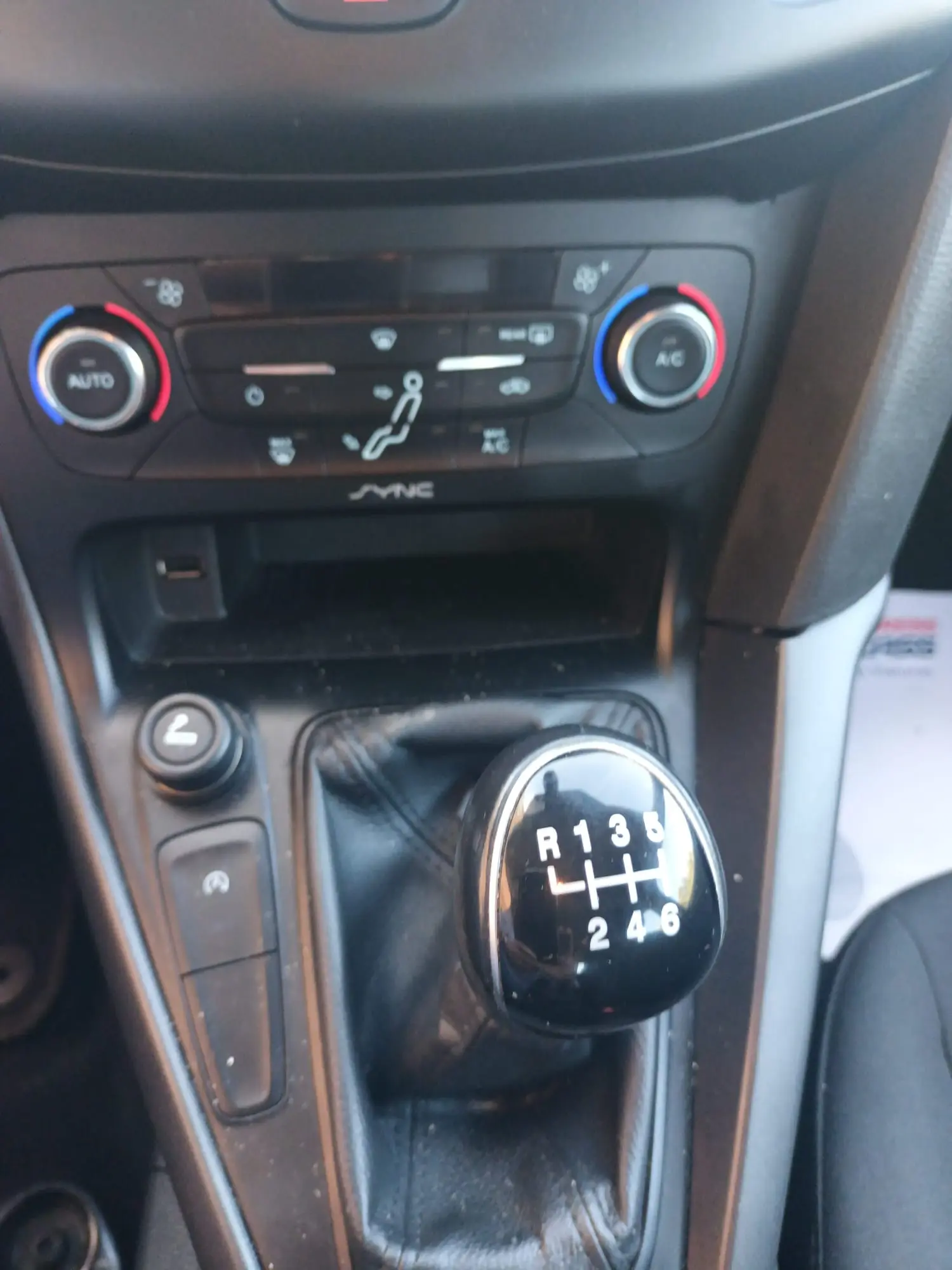 Ford Focus 1.5 TDCi Trend+ 14