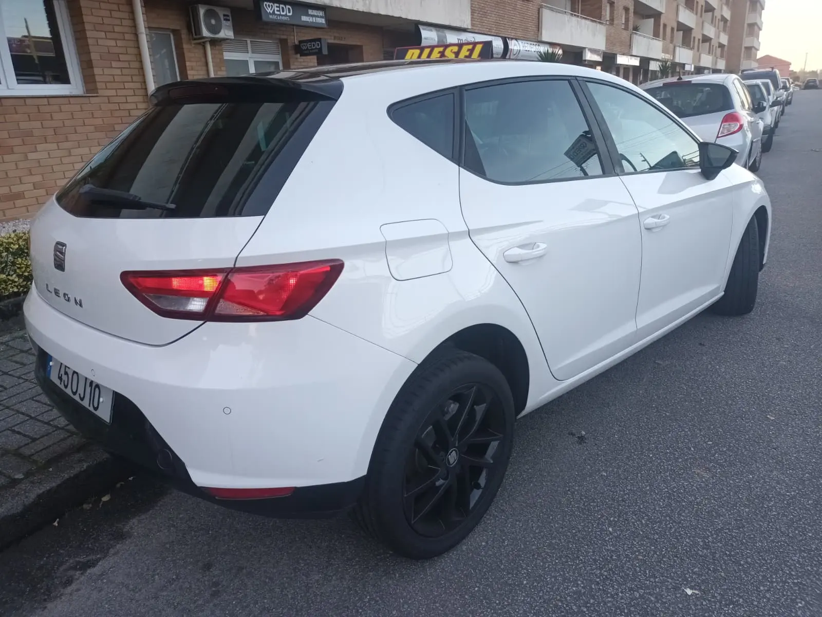 SEAT Leon 1.6 TDI Style Ecomotive 4