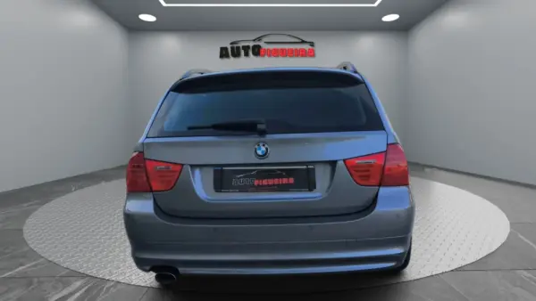 BMW 320 d Touring Sport 4