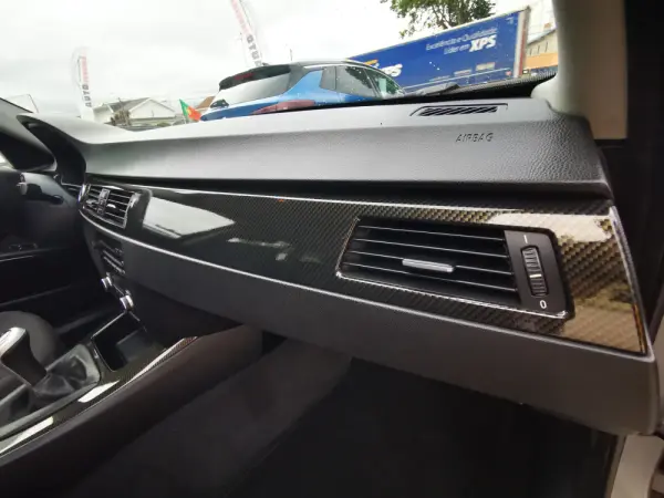 BMW 320 d Touring Sport 9