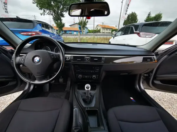BMW 320 d Touring Sport 13