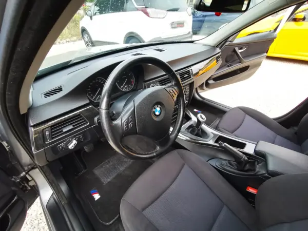 BMW 320 d Touring Sport 14