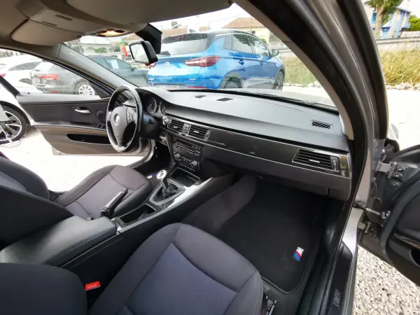 BMW 320 d Touring Sport 17