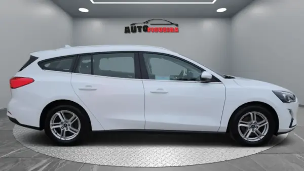 Ford Focus SW 1.5 TDCi EcoBlue Connected 5
