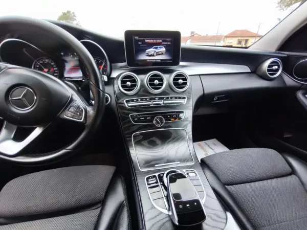 Mercedes-Benz C 350 e 10
