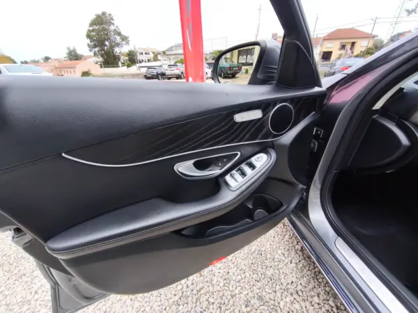 Mercedes-Benz C 350 e 17