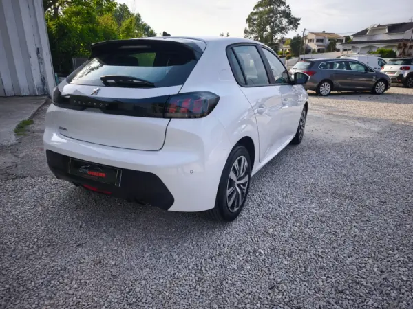Peugeot 208 1.2 PureTech Active 26