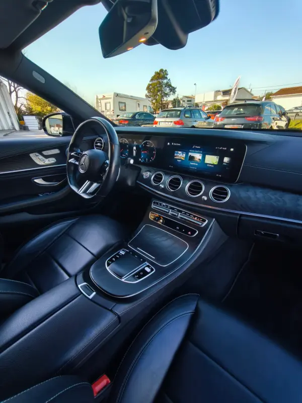 Mercedes-Benz E 220 d AMG Line 28
