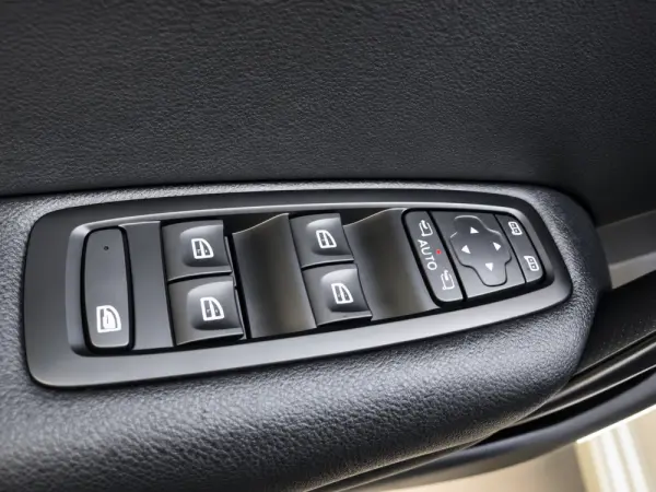 Renault Mégane Sport Tourer 1.6 E-Tech Plug-In Hybrid R.S. Line 14