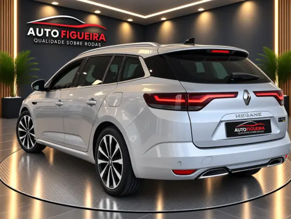 Renault Mégane Sport Tourer 1.6 E-Tech Plug-In Hybrid R.S. Line 4