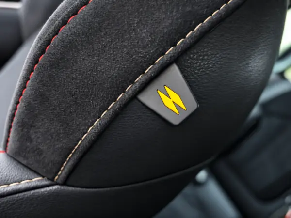 Renault Mégane Sport Tourer 1.6 E-Tech Plug-In Hybrid R.S. Line 13