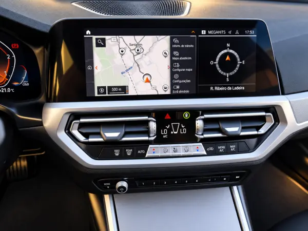 BMW 320 d Touring Navigation Auto 20