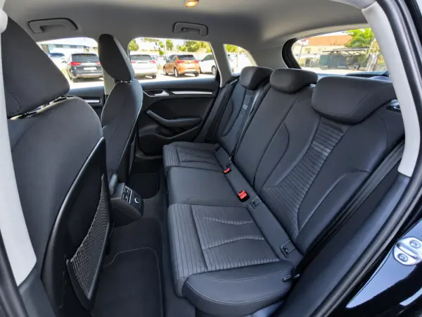 Audi A3 Sportback 8V 1.6 TDI Sport Sportback 13