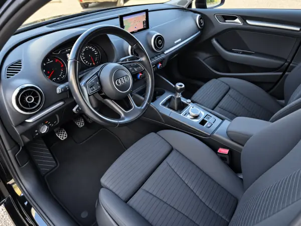Audi A3 Sportback 8V 1.6 TDI Sport Sportback 14