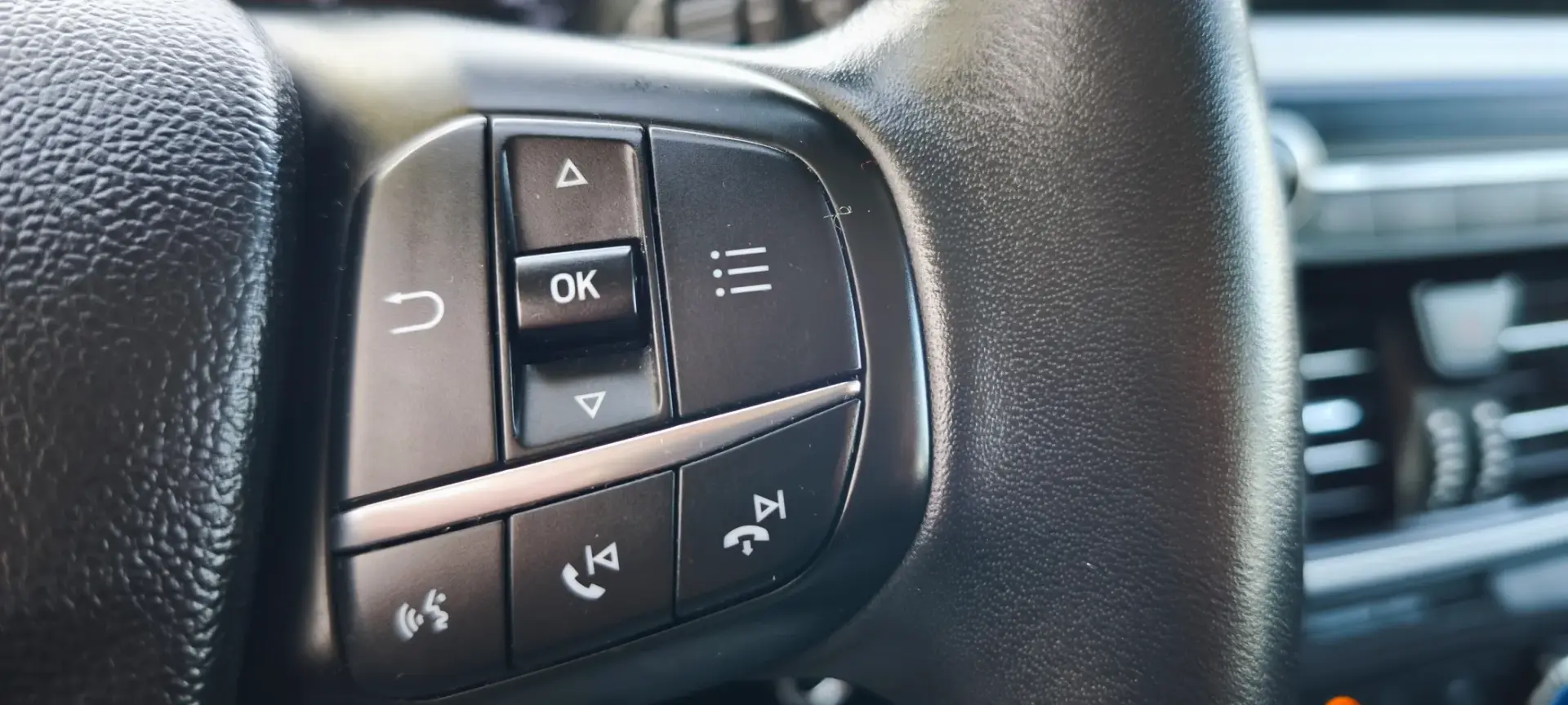 Ford Focus SW 1.5 TDCi EcoBlue Connected 24