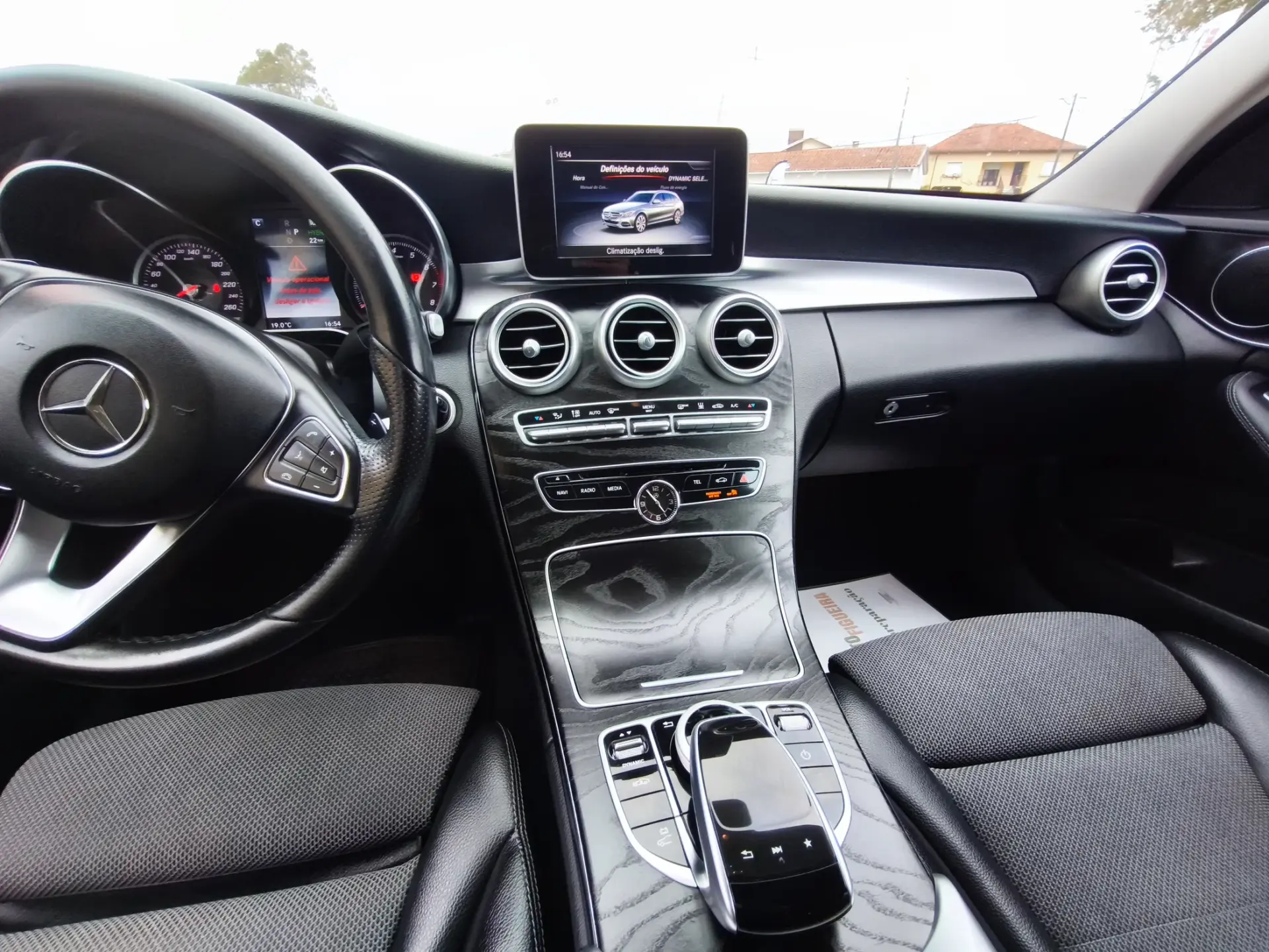 Mercedes-Benz C 350 e 10