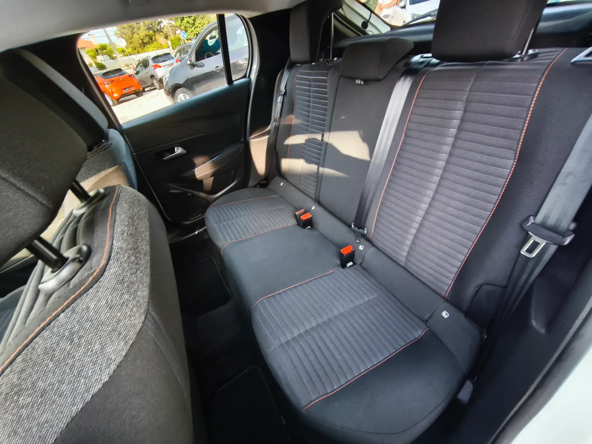 Peugeot 208 1.2 PureTech Active 13
