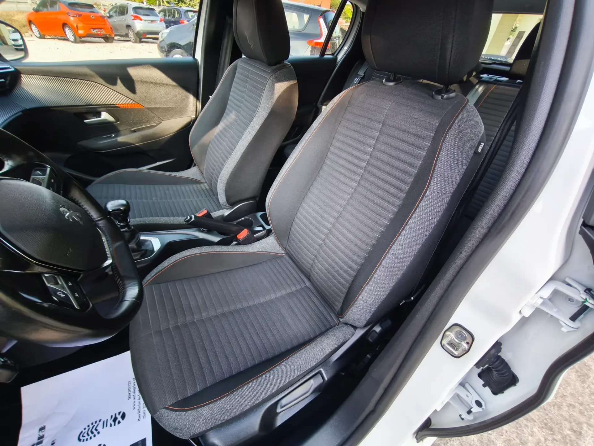 Peugeot 208 1.2 PureTech Active 17