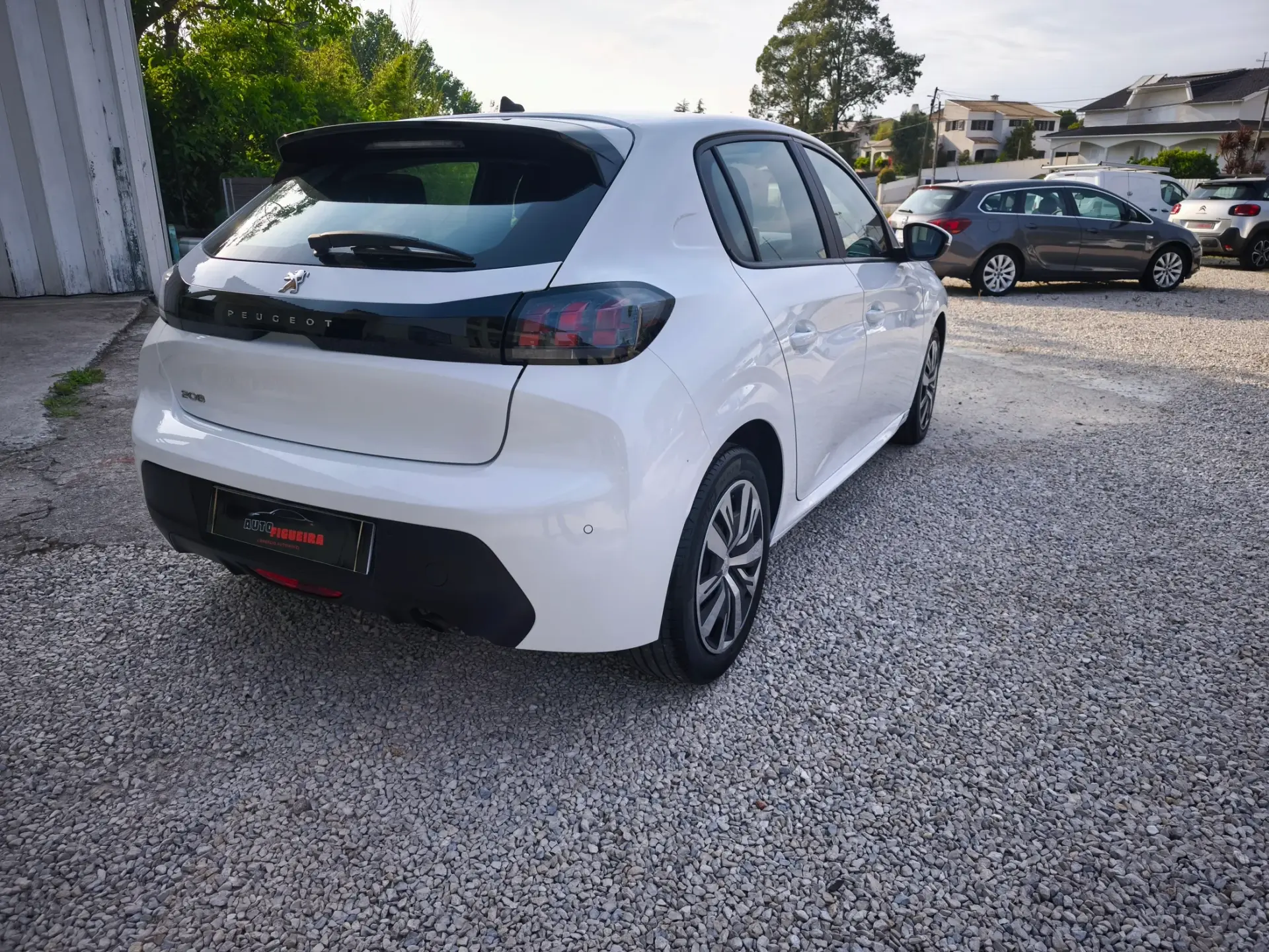 Peugeot 208 1.2 PureTech Active 26