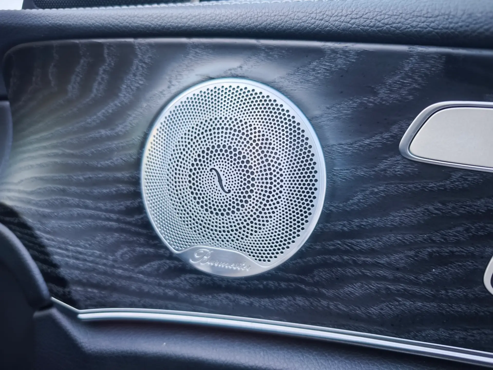 Mercedes-Benz E 220 d AMG Line 13