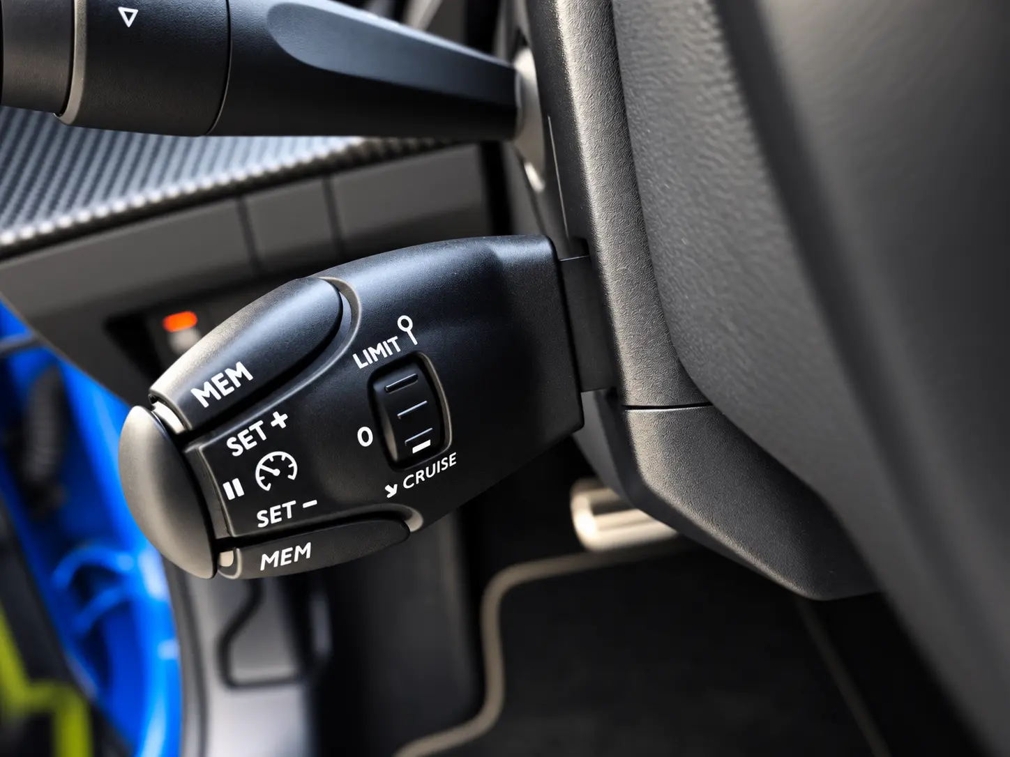 Peugeot e-208 50 kWh GT 10