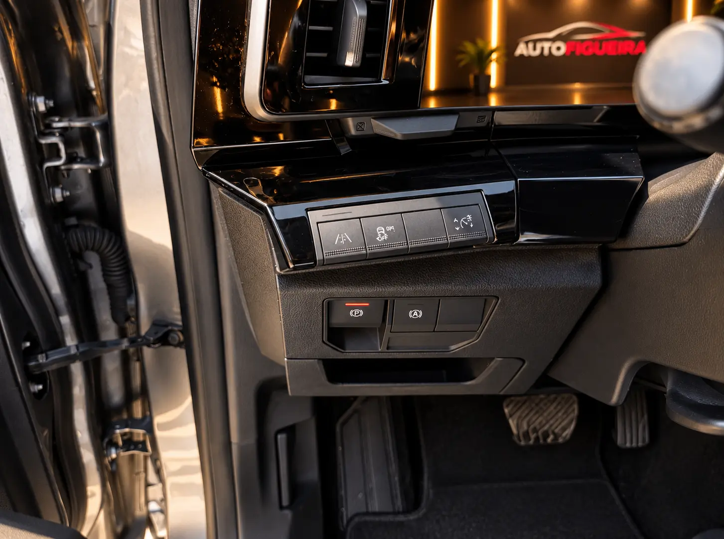 Renault Austral 1.2 E-Tech Techno 14