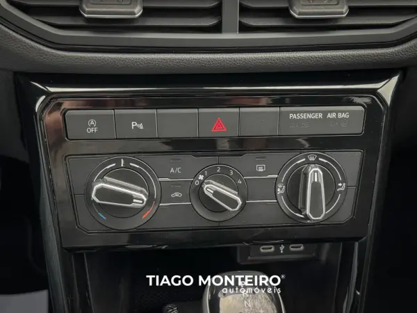 Volkswagen T-Cross 1.0 TSI Urban DSG Digital Cockpit Pro 57