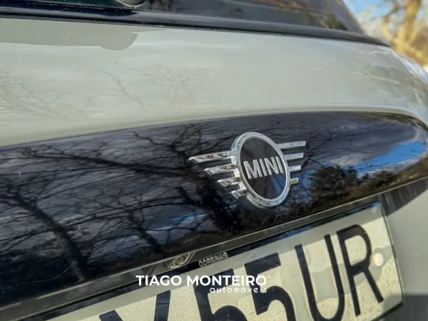 MINI 3 Portas Cooper SE Premium P. Yours 13