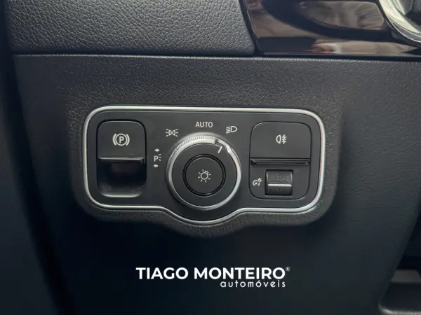 Mercedes-Benz GLA 250 e AMG Line 58