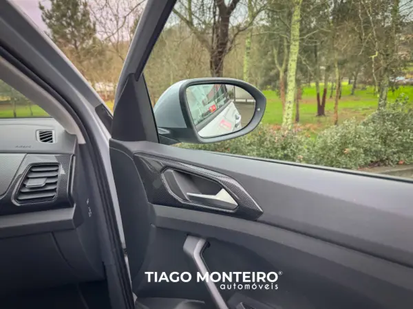 Volkswagen T-Cross 1.0 TSI Urban DSG Digital Cockpit Pro 45