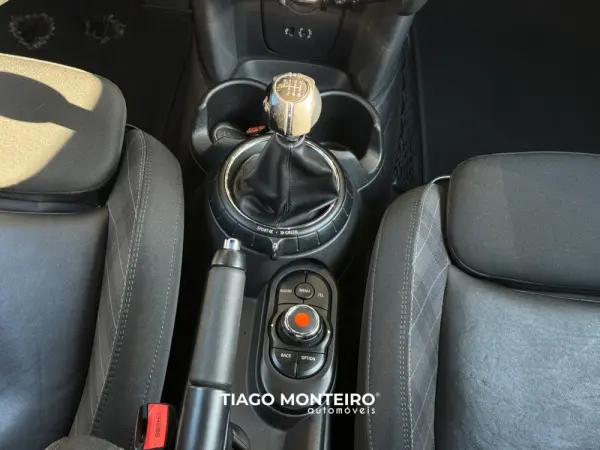 MINI 5 Portas One D 33