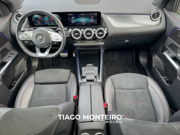 Mercedes-Benz GLA 250 e AMG Line 33