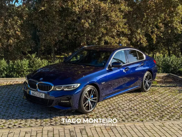 BMW 320 e Pack M Auto (2021-2022) 10