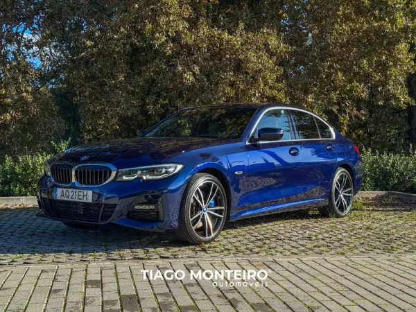 BMW 320 e Pack M Auto (2021-2022) 15